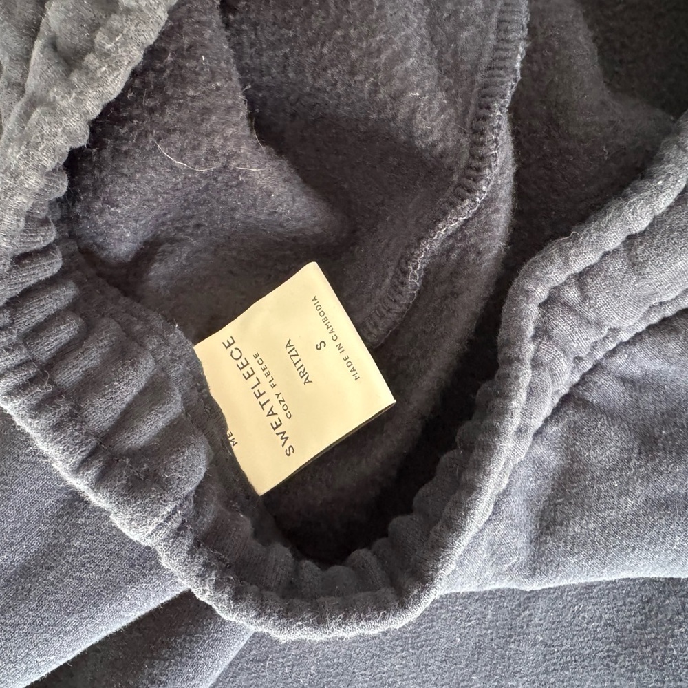 Navy Aritzia Sweatfleece Pants